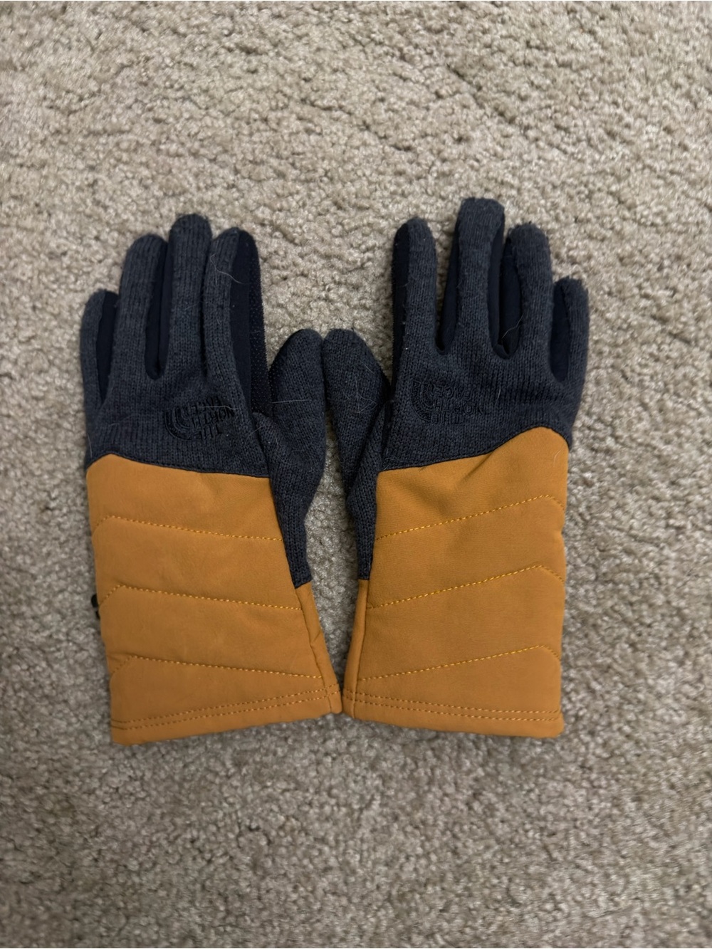 North face gloves